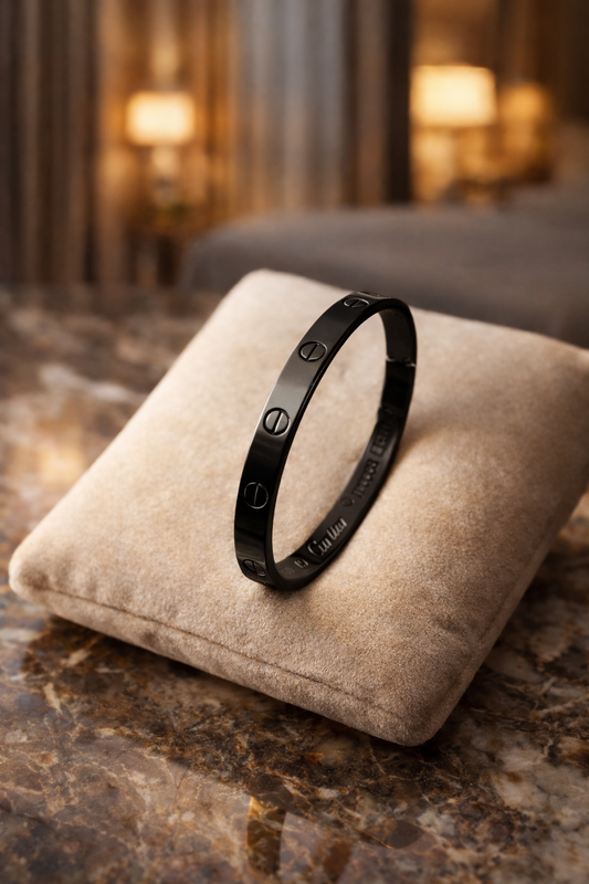 MODFUSE Midnight Edge Luxury bracelet