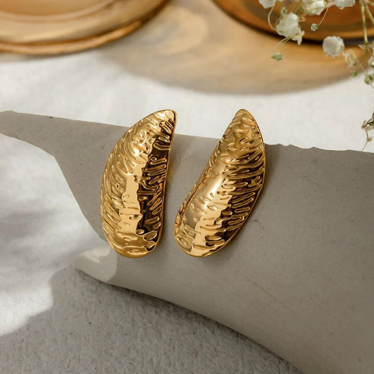 Golden Textured Crescent Stud Earrings – Sculpted Luxe