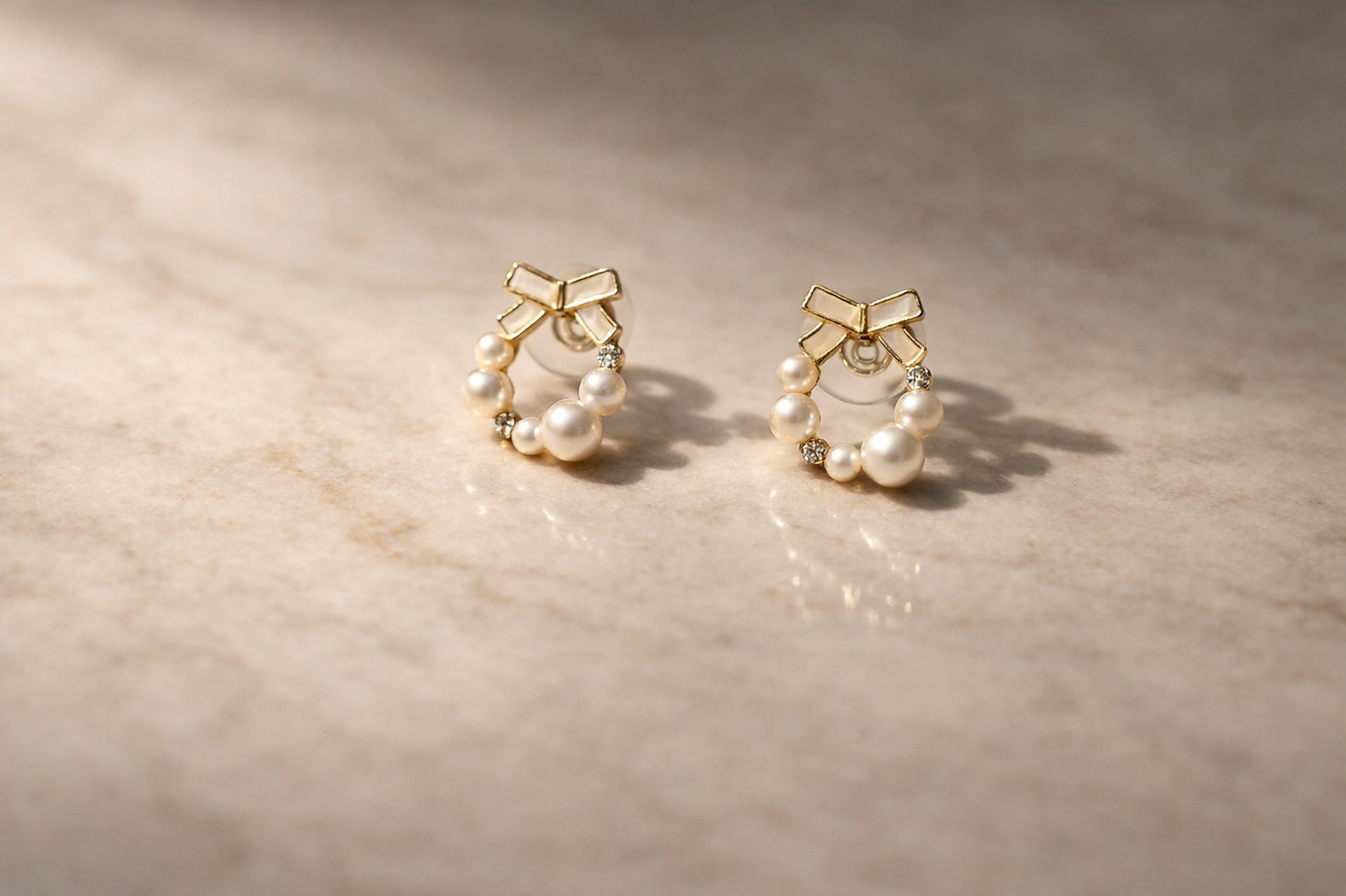 Elegant Pearl Circle Bow Stud Earrings