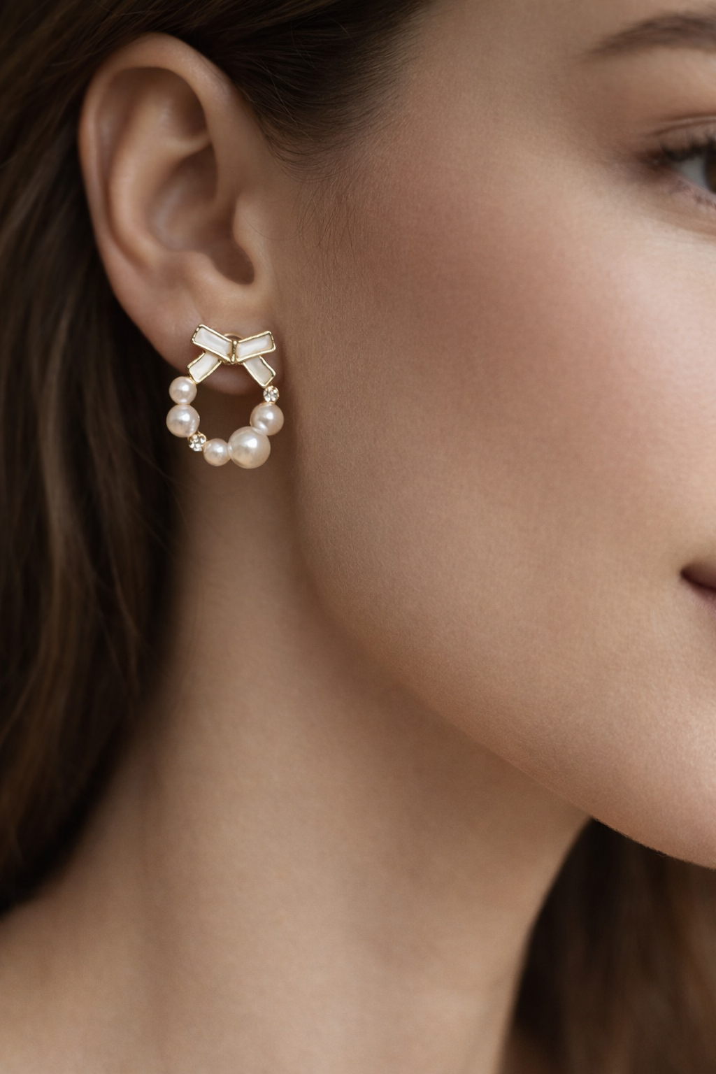 Elegant Pearl Circle Bow Stud Earrings