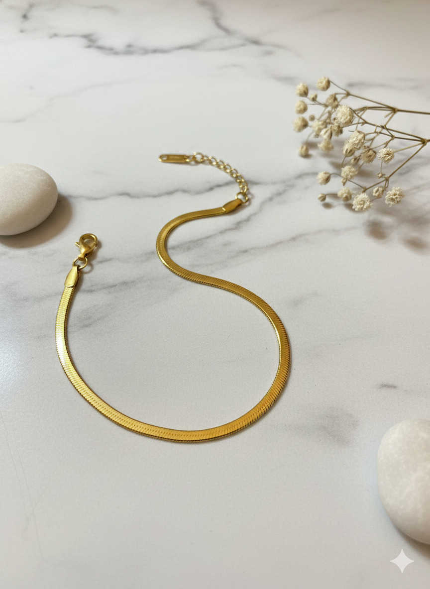 Modfuse Aura Minimal Gold Bracelet