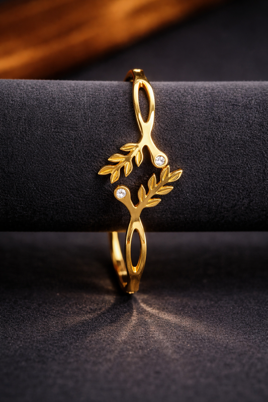 Modfuse Olivea Crystal Leaf Bangle