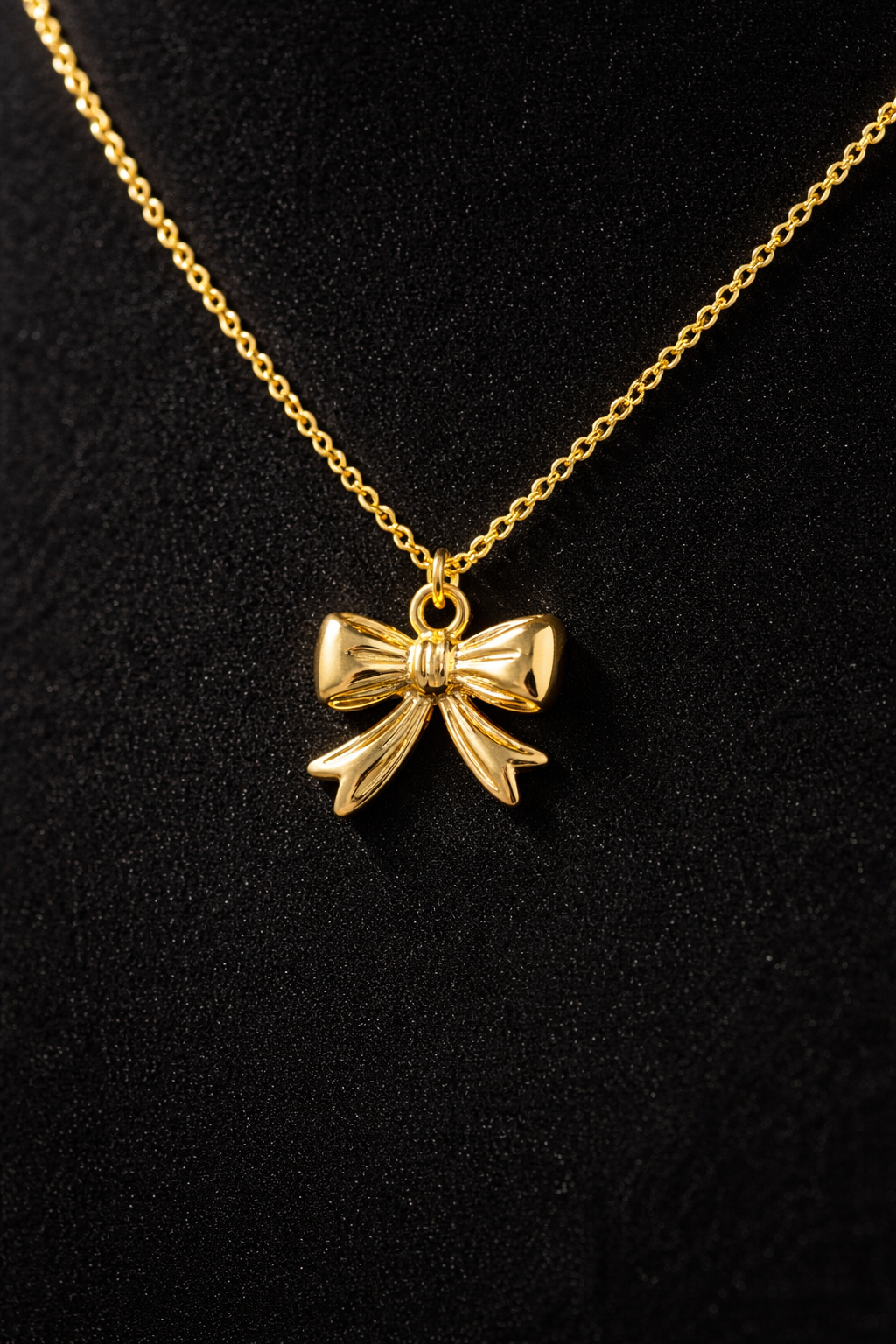 MODFUSE Luxe Gold Bow Pendant Necklace