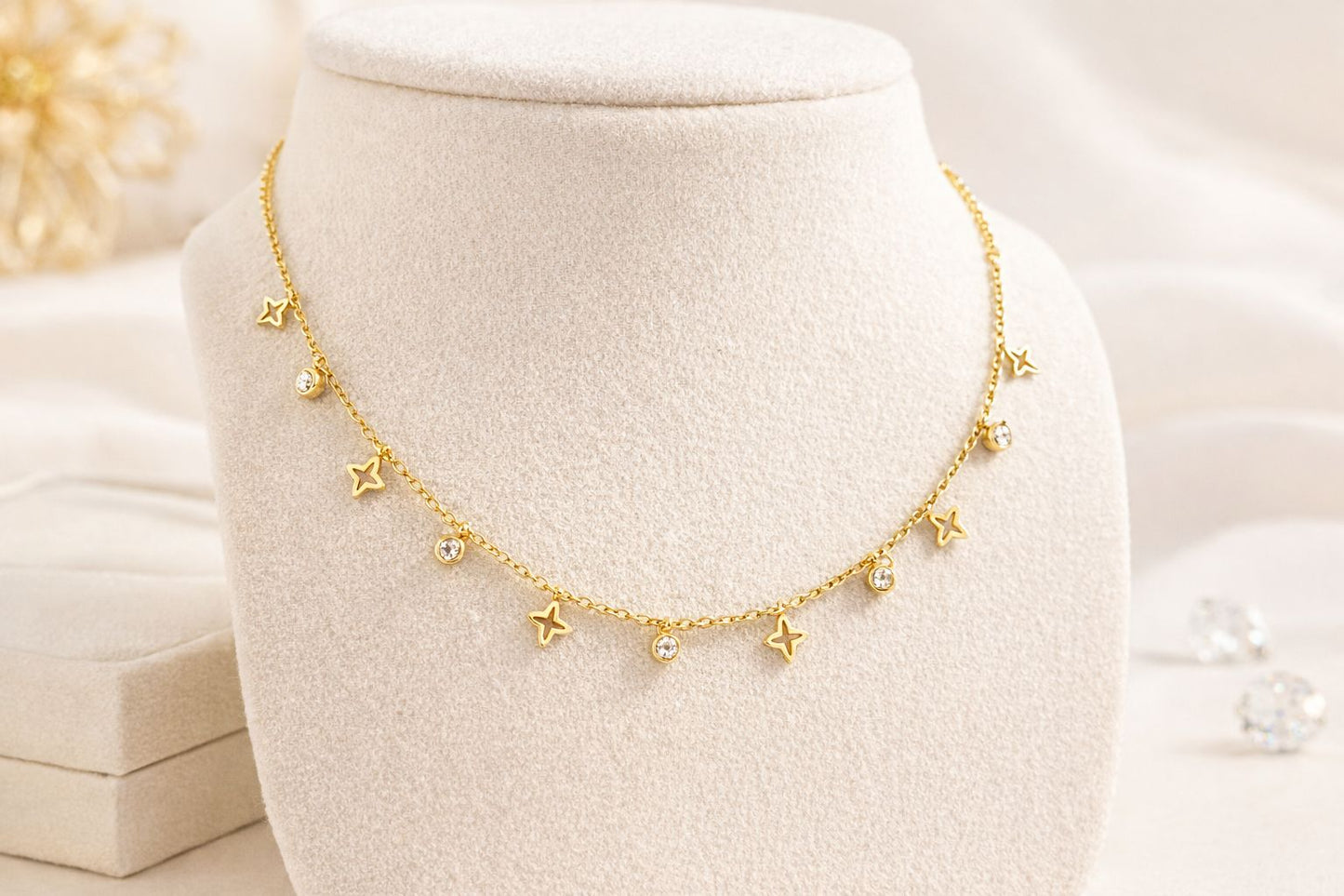 MODFUSE Starlight Gold Dainty Necklace