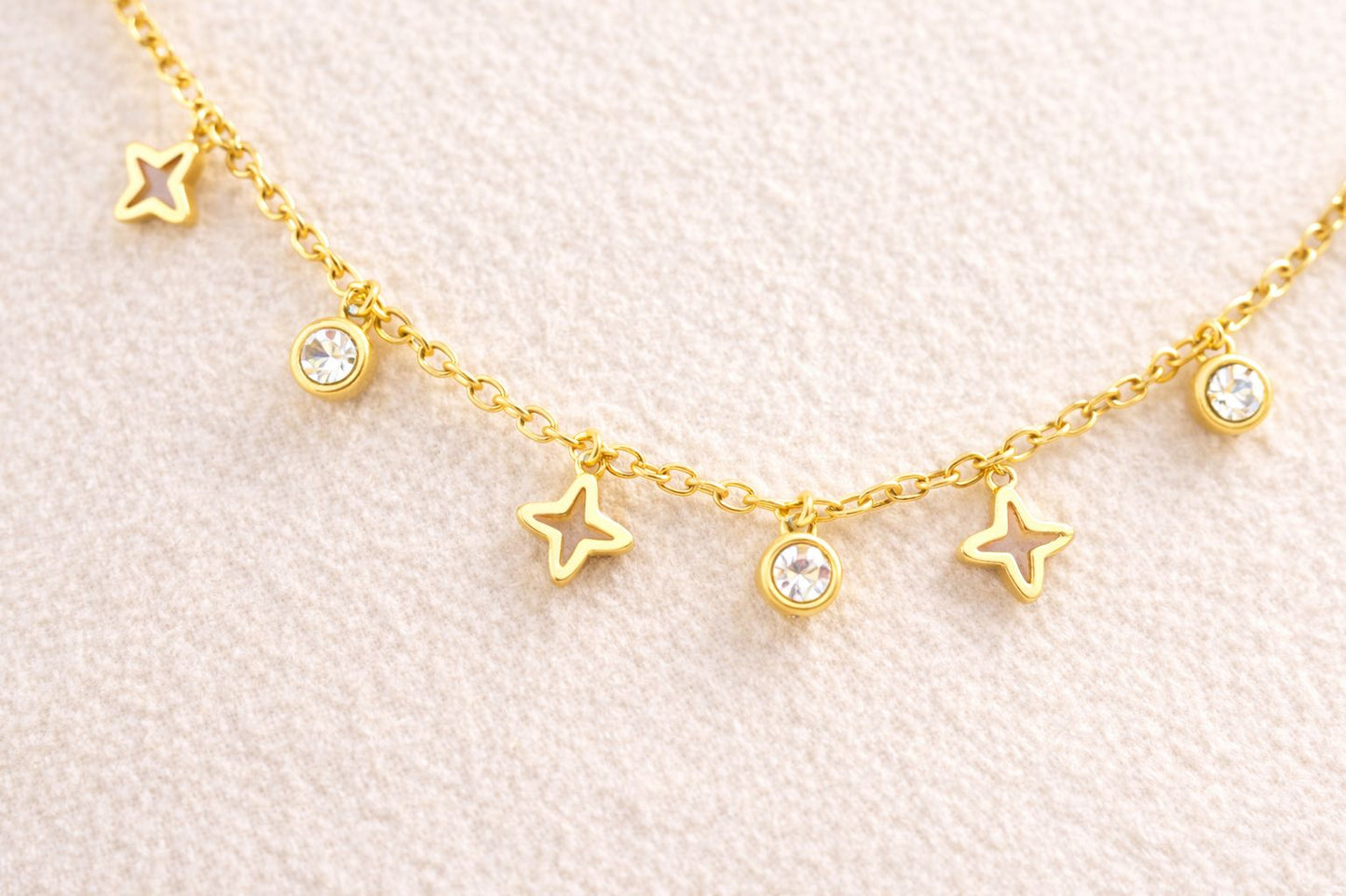 MODFUSE Starlight Gold Dainty Necklace